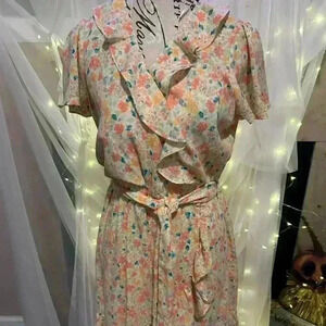 Lauren Conrad Women’s Wrap Dress. New With Tags. Small. Peach, Yellow, Green.